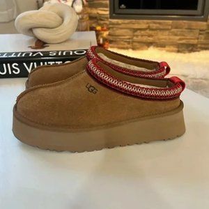 Brand New NWT UGG Tazz Mule Slipper Clog Chestnut Women’s Size